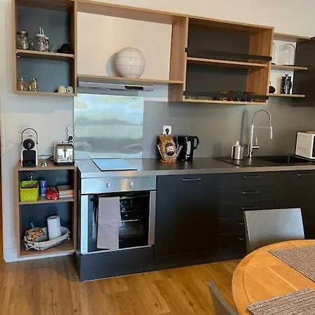 Neuf, 2 Chambres, Climatise, Route Des Sanguinaires * Ajaccio (Corsica)