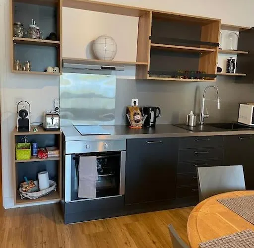 Neuf, 2 Chambres, Climatise, Route Des Sanguinaires * Ajaccio (Corsica)